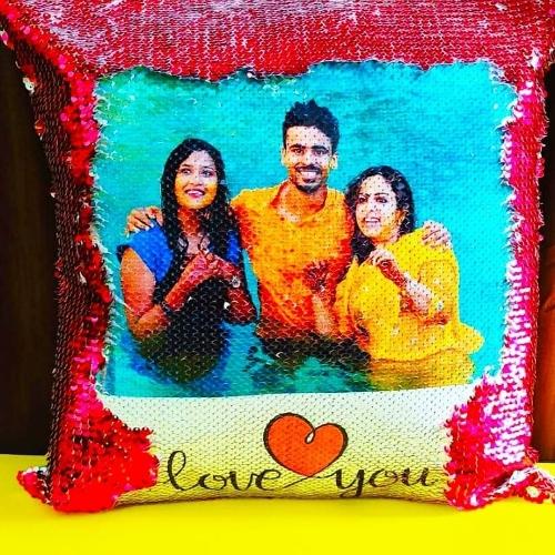 [CUSTOMISED MAGI-Material-Satin,Size-10x10 Inch] Customised Magic Pillow (Satin, 10x10 Inch)